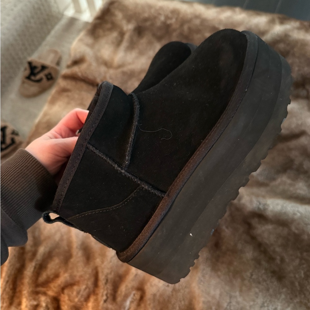 Black ugg ultra mini Platform Shoes